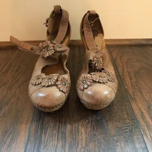 Brown Floral Women's Shoes